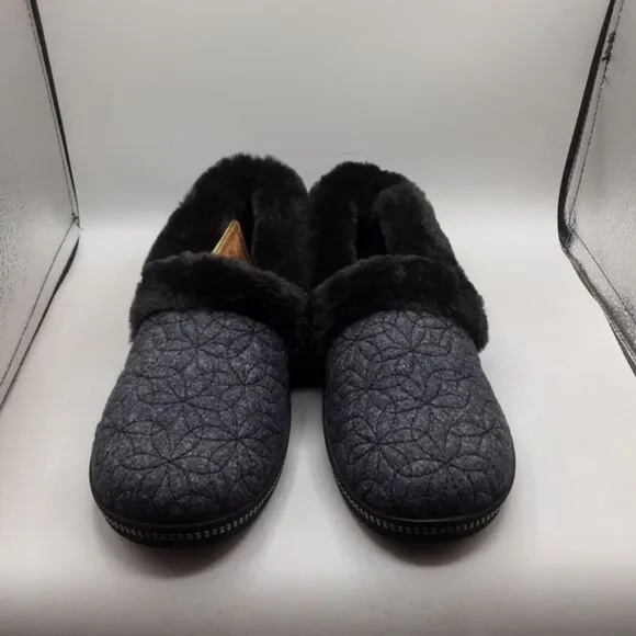 New Skechers Bright Blossom Cozy Campfire Floral Quilted Slipper Shoes Shoes NIB - Picture 2 of 7